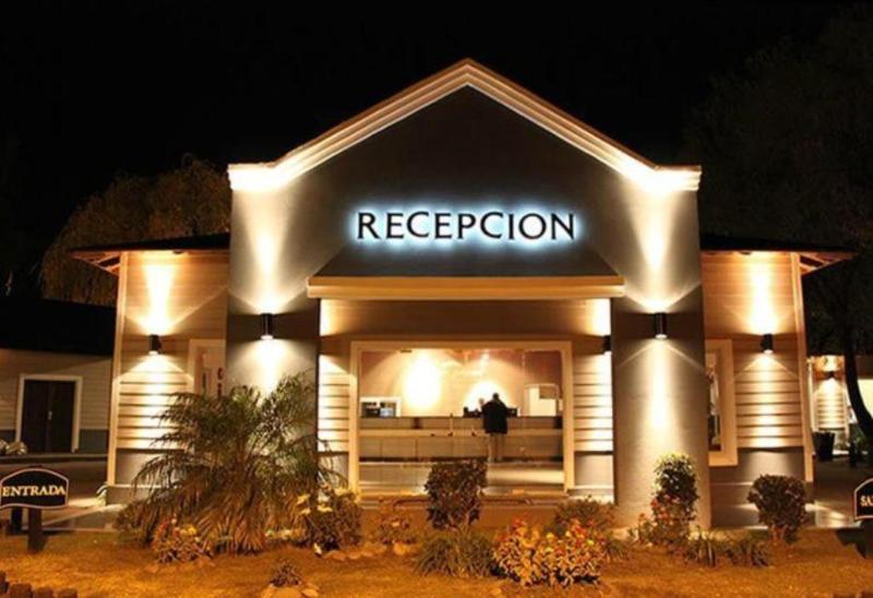 Howard Johnson Marinas & Resort San Pedro  Buitenkant foto